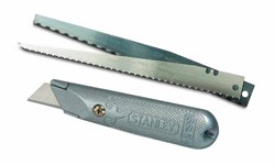 Нож со сменными лезвиями Stanley 0-10-129