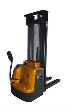 Штабелер самоходный 1,5 т 5,6 м XILIN CDDR15-III 24/200 В/Ач (сопровождаемый) 1010950 - фото 813790