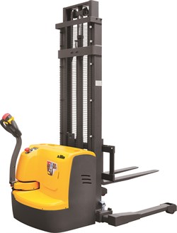 Штабелер самоходный 1,5 т 4,5 м XILIN CTDR15-III с раздвижными вилами и опорами (сопровождаемый) 1013651 - фото 813837