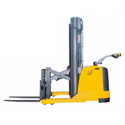 Штабелер самоходный 1,5 т 2,5 м TOR CQDH15A-II с раздвижными вилами и противовесом (сопровождаемый)